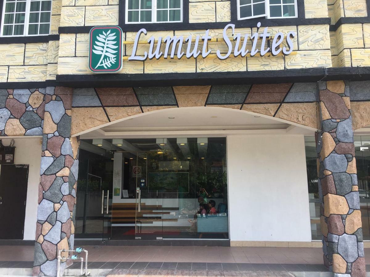 Lumut Suites Extérieur photo