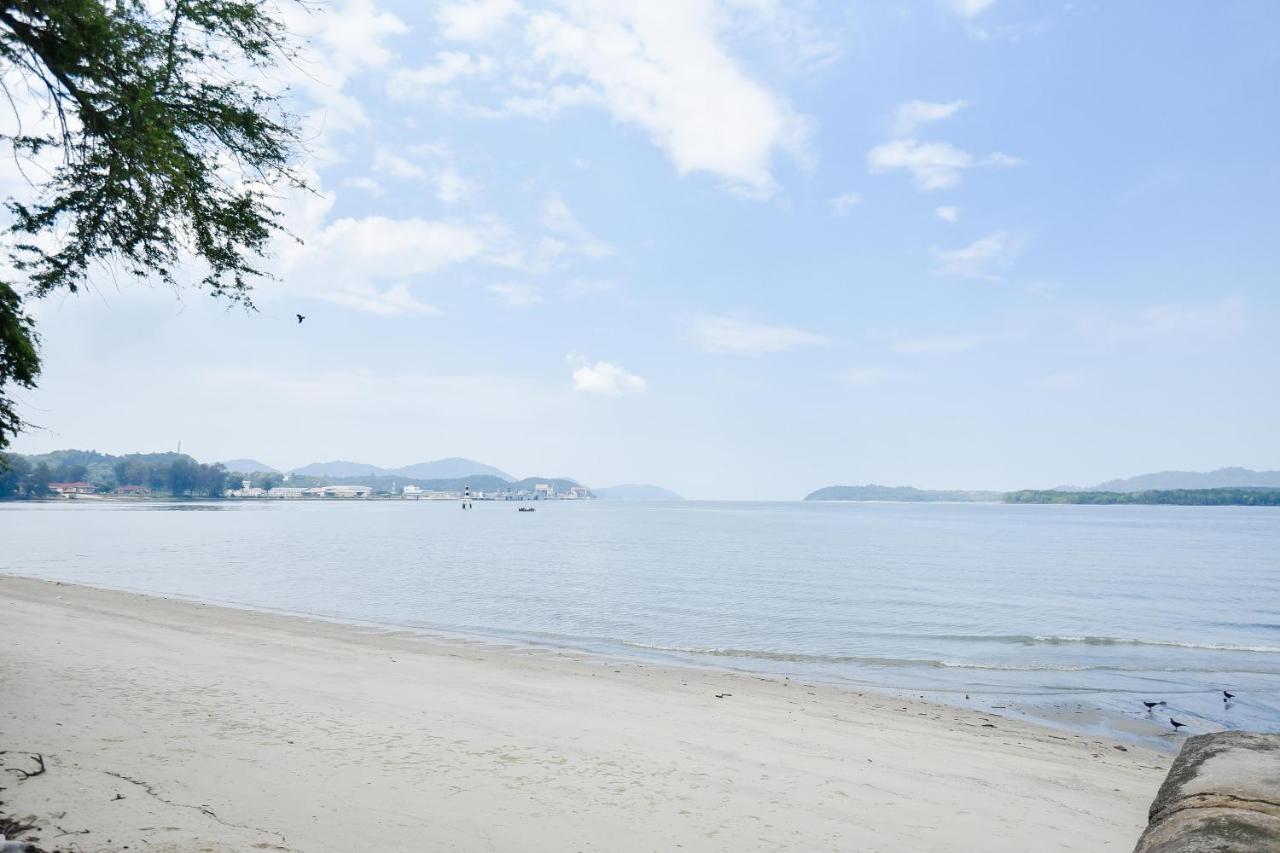 Lumut Suites Extérieur photo