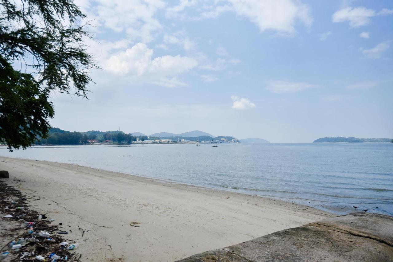 Lumut Suites Extérieur photo