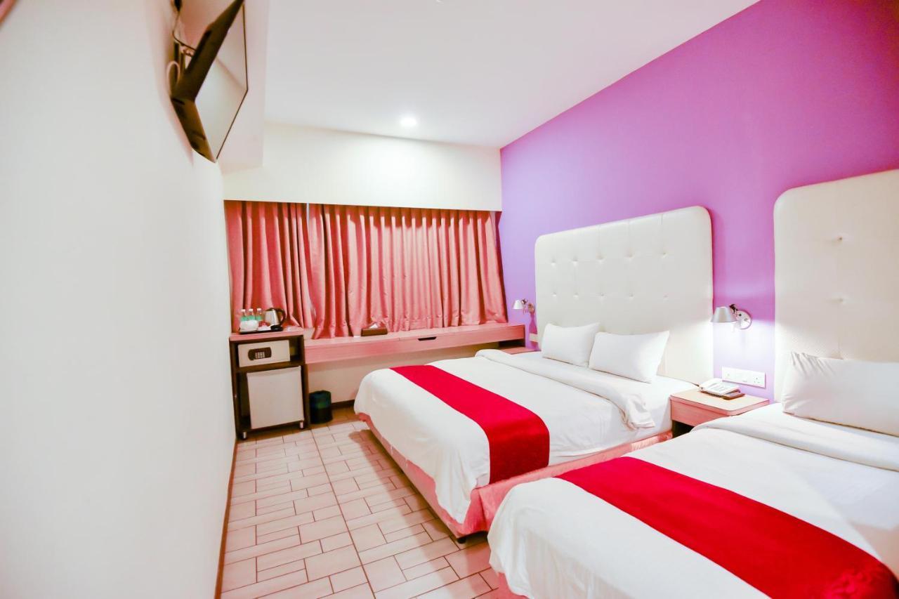 Lumut Suites Extérieur photo