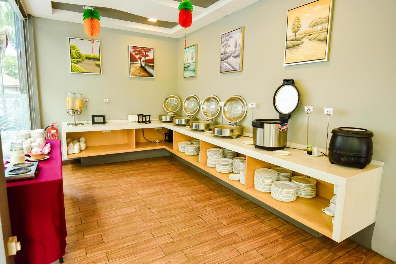 Lumut Suites Extérieur photo