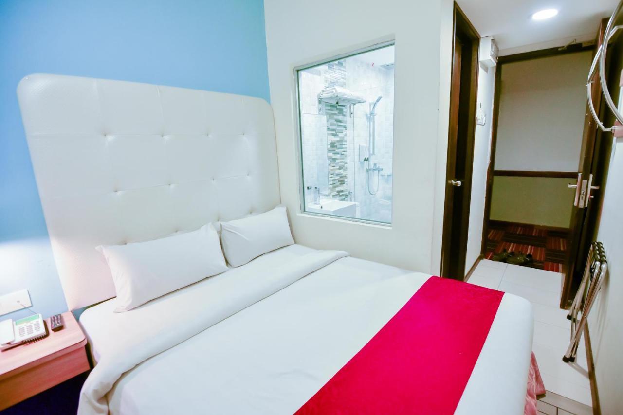 Lumut Suites Extérieur photo
